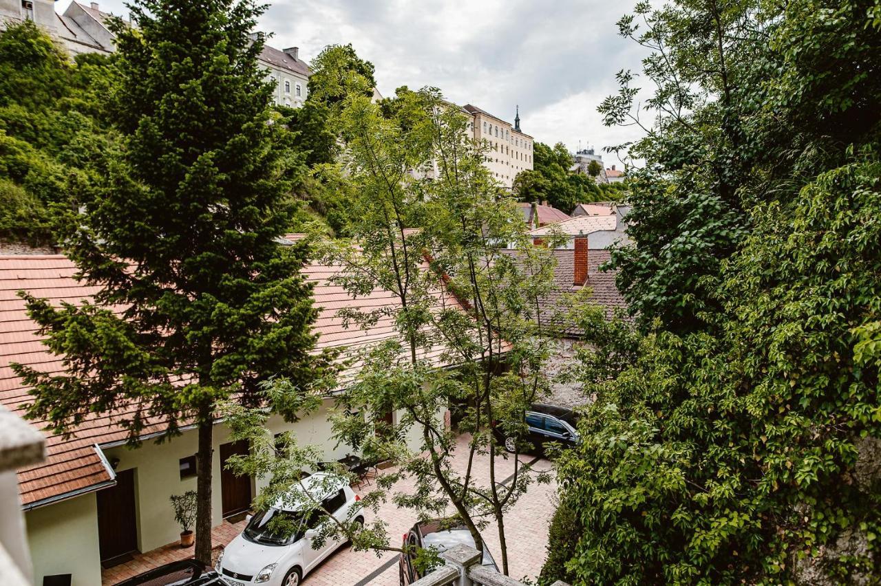 Sziklavendeghaz Aparthotel Veszprém Екстериор снимка